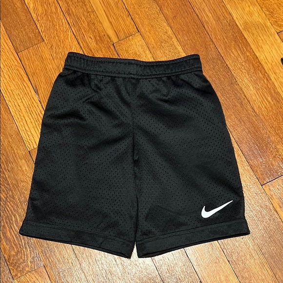 Nike Kids Black and Gray Basketball Shorts Bundle Size 7 - Picture 2 of 7